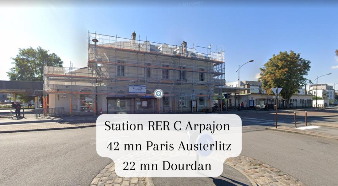 Grand Studio tout équipé, proche Gare RER C Paris, Centre Hospitalier et Centre Ville Arpajon Exterior foto